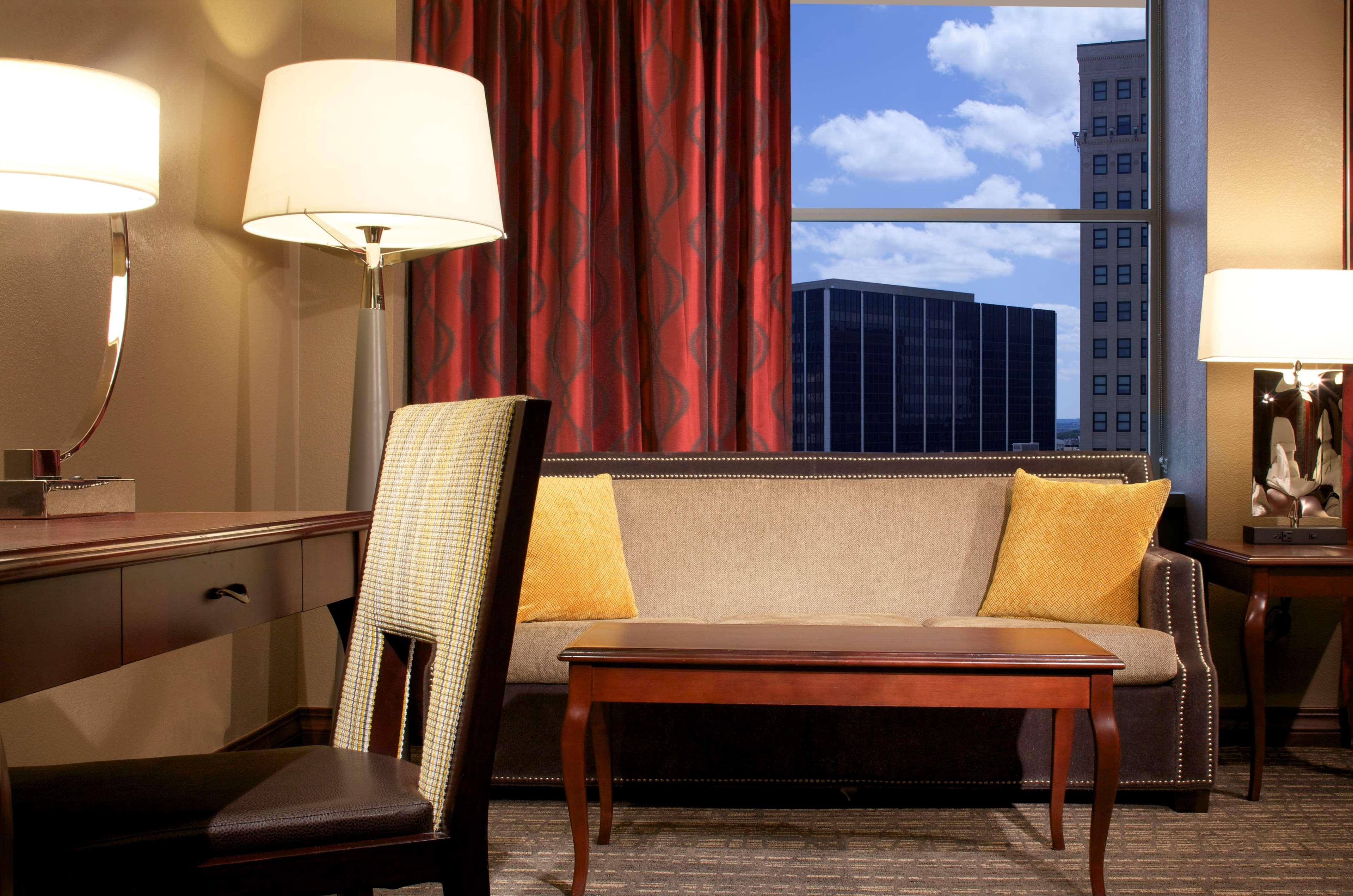 Hilton Форт-Уэрт Экстерьер фото