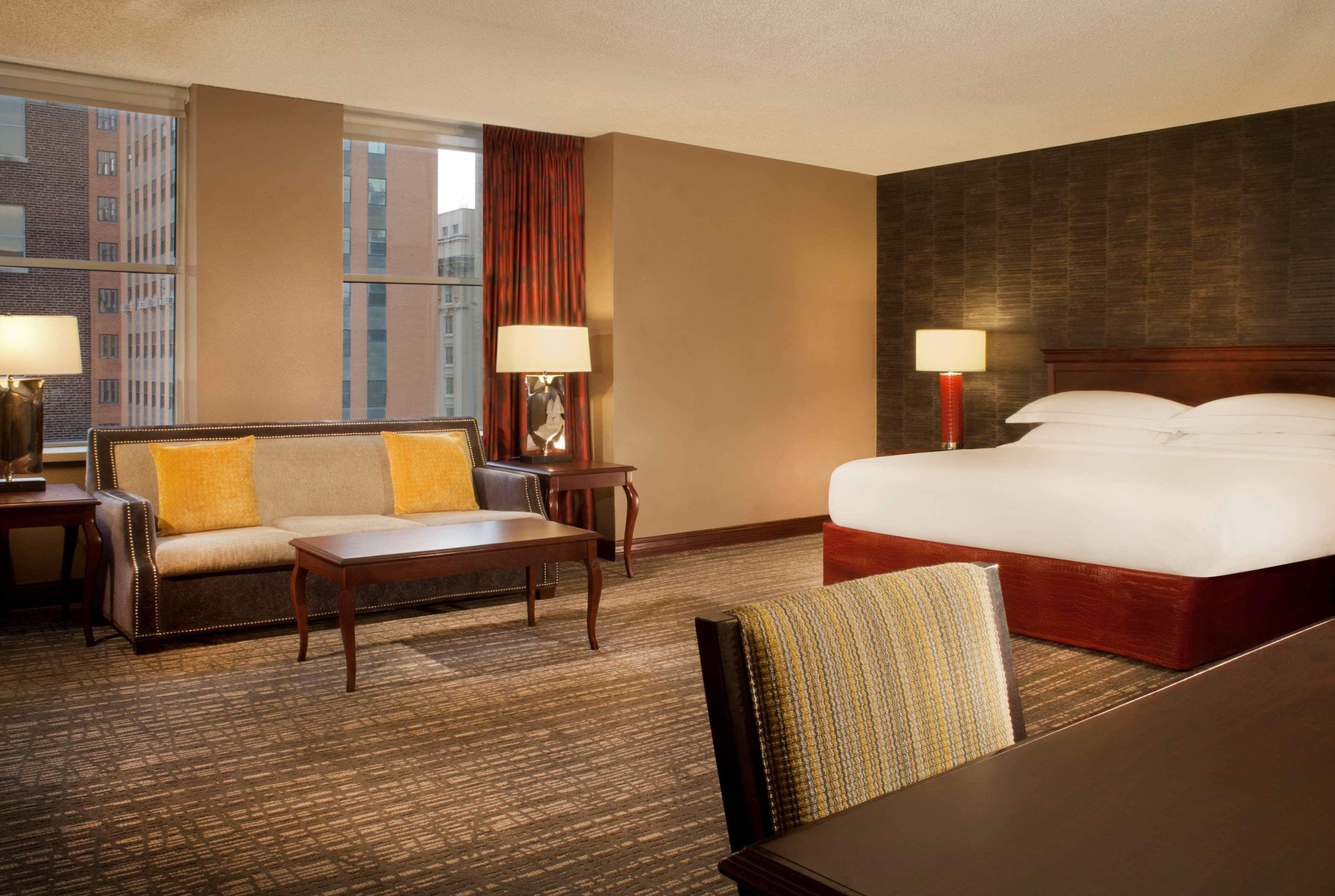 Hilton Форт-Уэрт Экстерьер фото